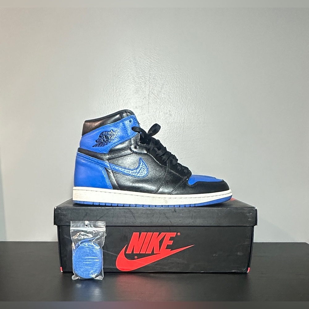 Size 11 - Jordan 1 Retro OG High Royal
